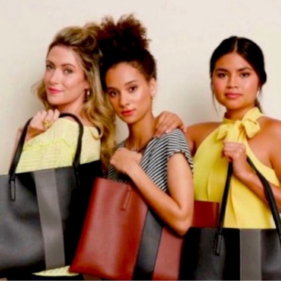 Vince Camuto Lucky Tote Pebbled Leather Bag in Black - Picture 5 of 12